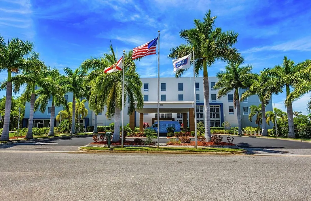 Hampton Inn & Suites Sarasota / Bradenton - Airport-1