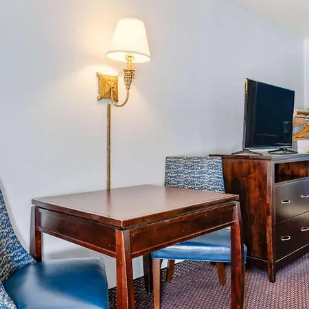 Quality Inn Sarasota North Near Lido Key Beach-3